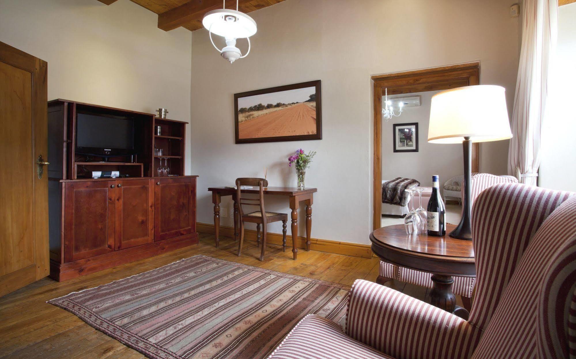 Rickety Bridge Manor House Guest House ฟรันเชิค ภายนอก รูปภาพ